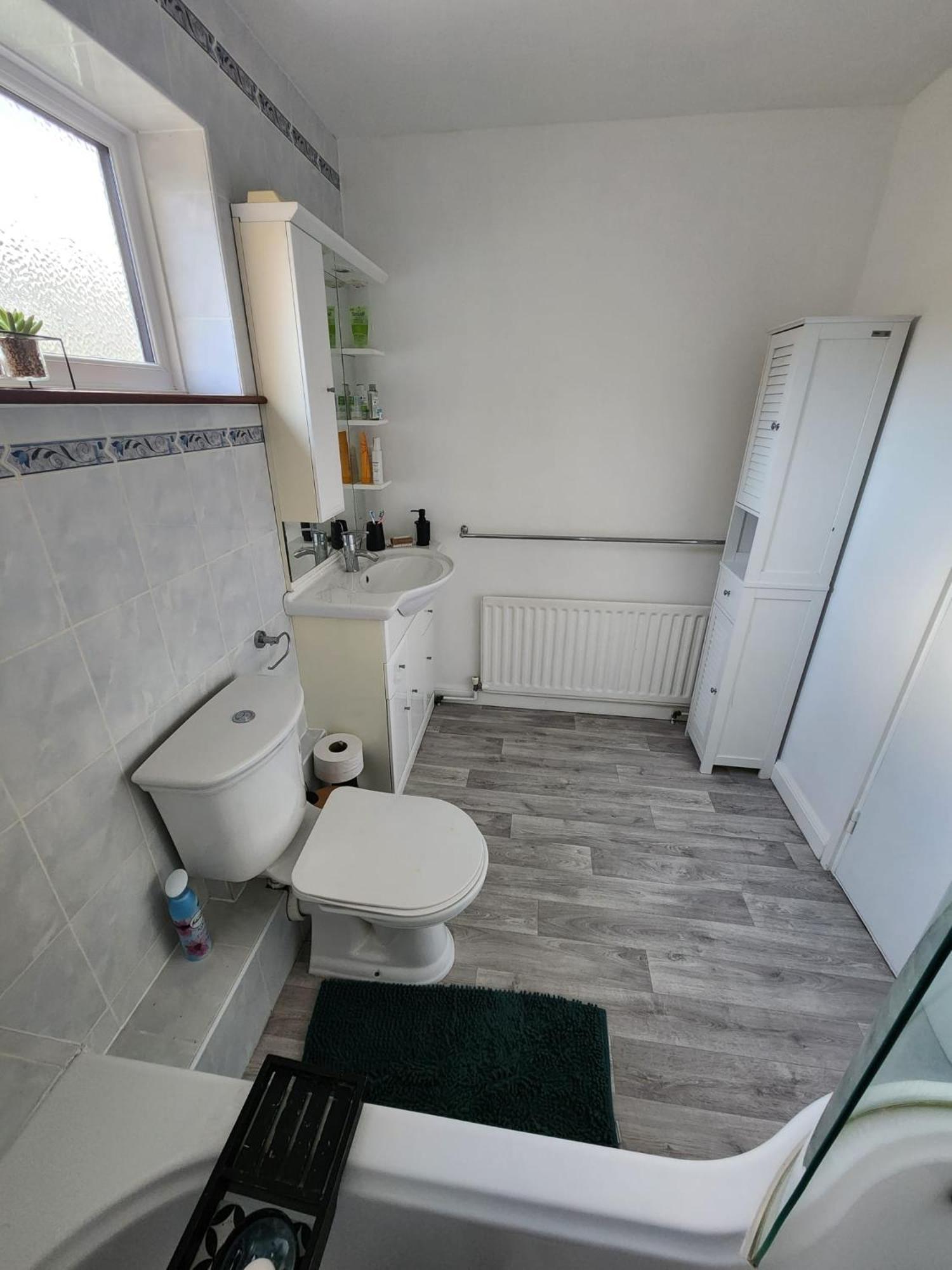 Double Room In Crawley,Gatwick,West Sussex Ifield Exterior foto